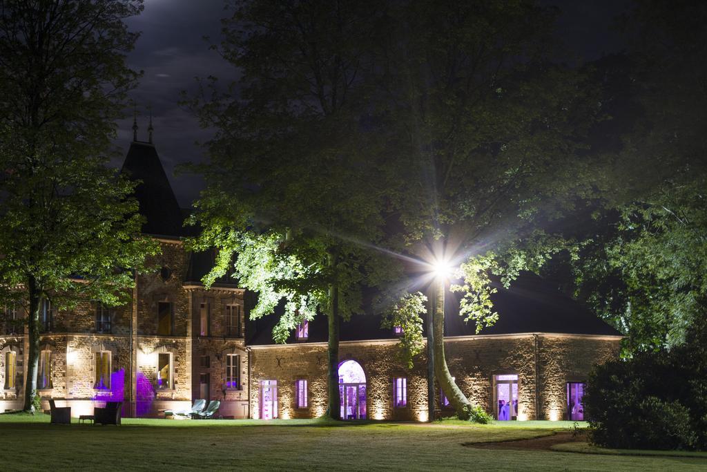 Au Château La Lucerne-dʼOutremer Exterior foto